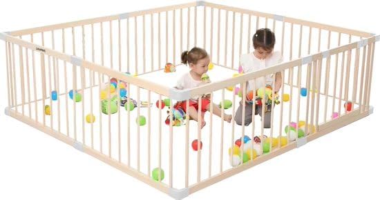 Parc en bois pour bébé